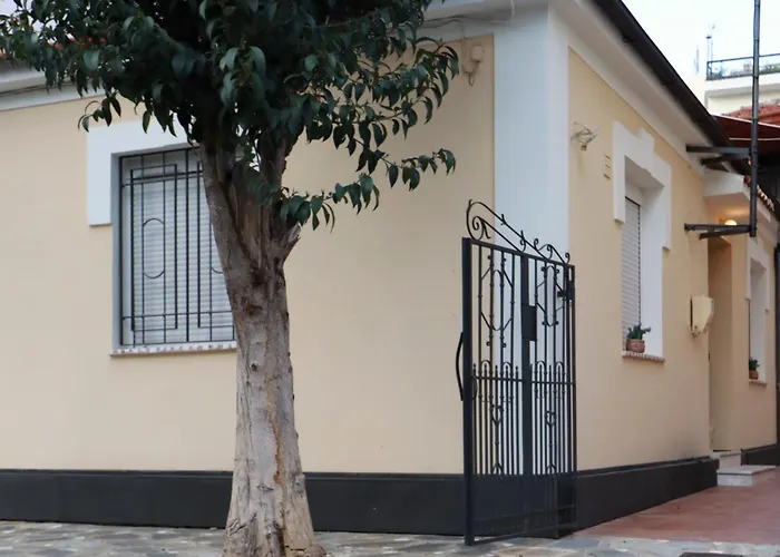 Orfeas Home/detached House 74m2,parking&yard *